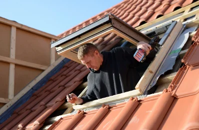 Pose de fenêtres de toit Velux à Gençay